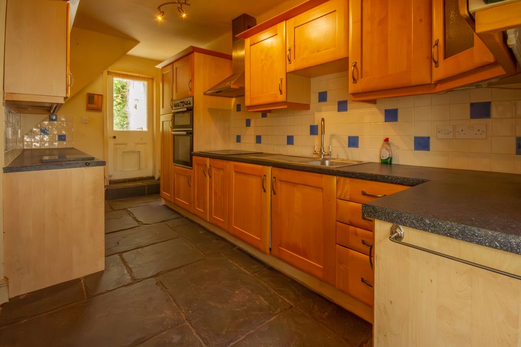 Property photo 2 of 11 Tps 01726 217 888-4