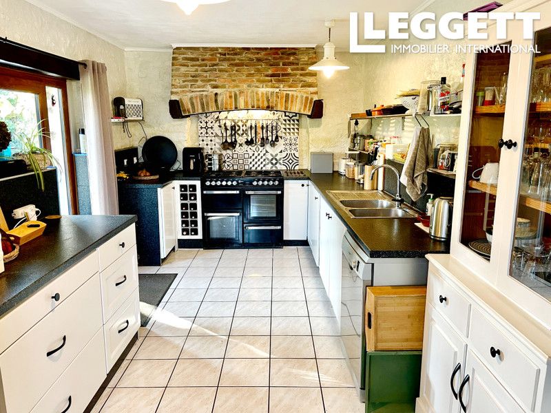 Property photo 3 of 10