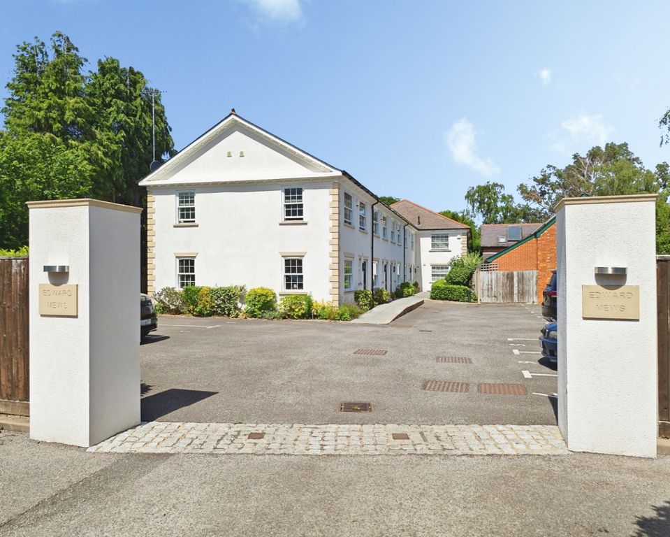 Property photo 1 of 19 Pbox-Img.Jpg