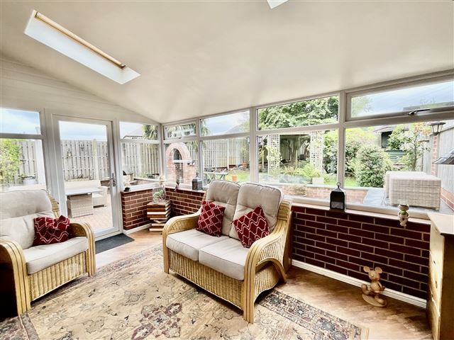 Property photo 3 of 21 Conservatory