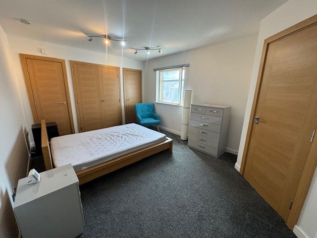 Property photo 3 of 11 Bedroom 1