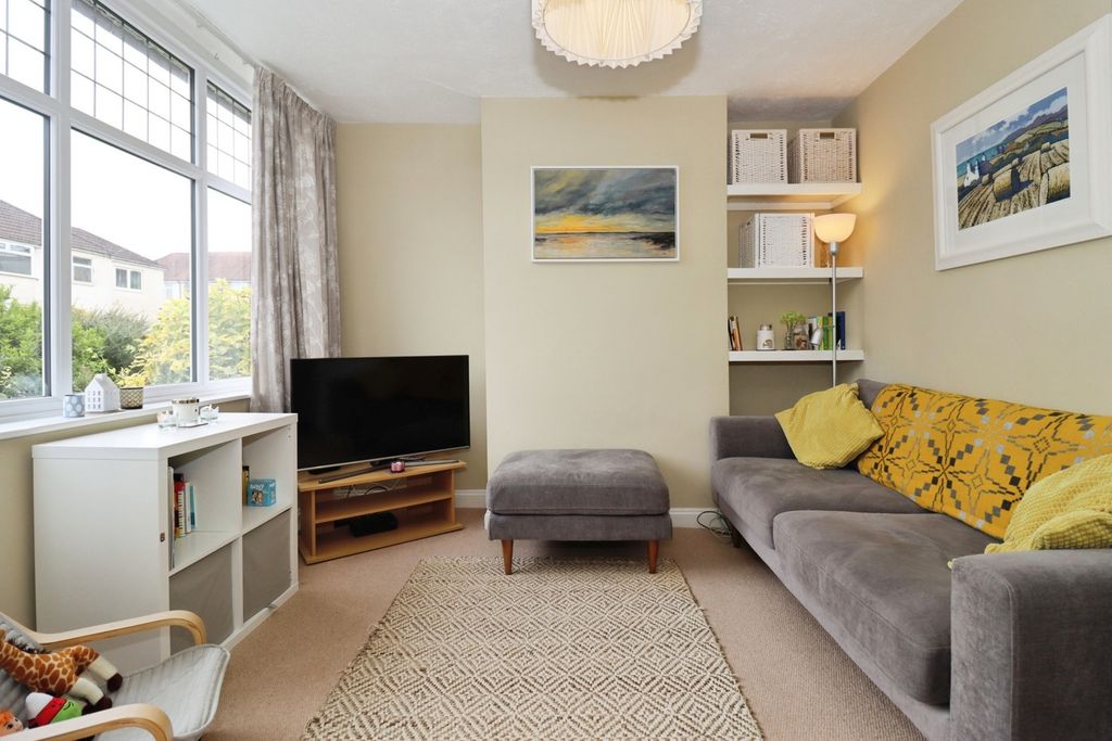 Property photo 3 of 20 Pbox-Img.Jpg