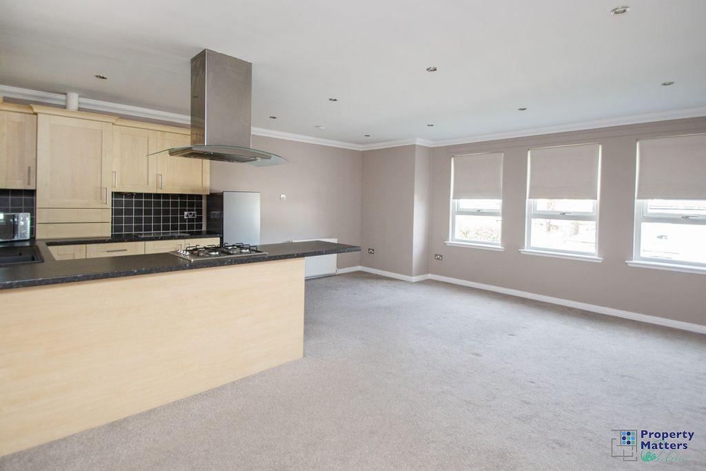 Property photo 2 of 14 Open Plan Lounge/Kitchen