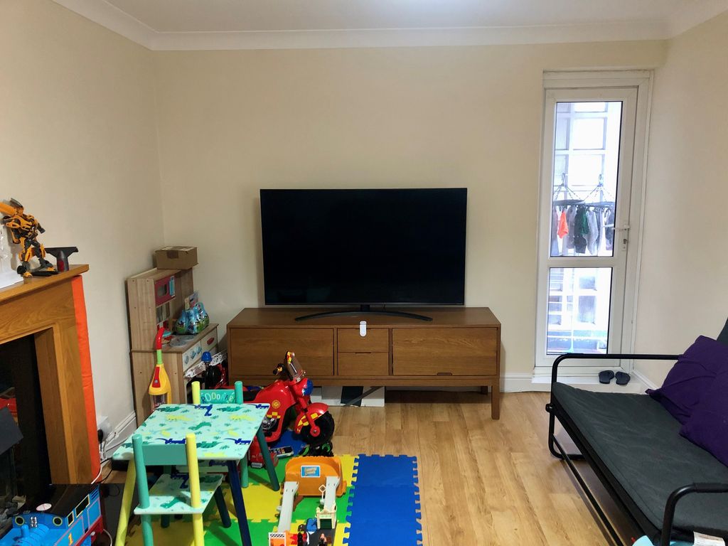 Property photo 2 of 7