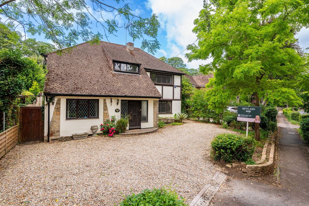 Property photo 1 of 27
