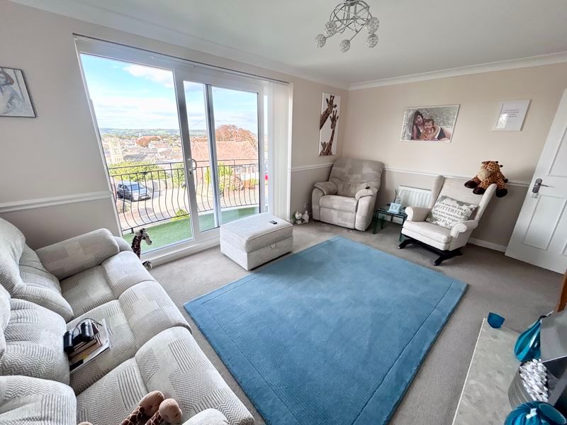 Property photo 3 of 10 Photo 2