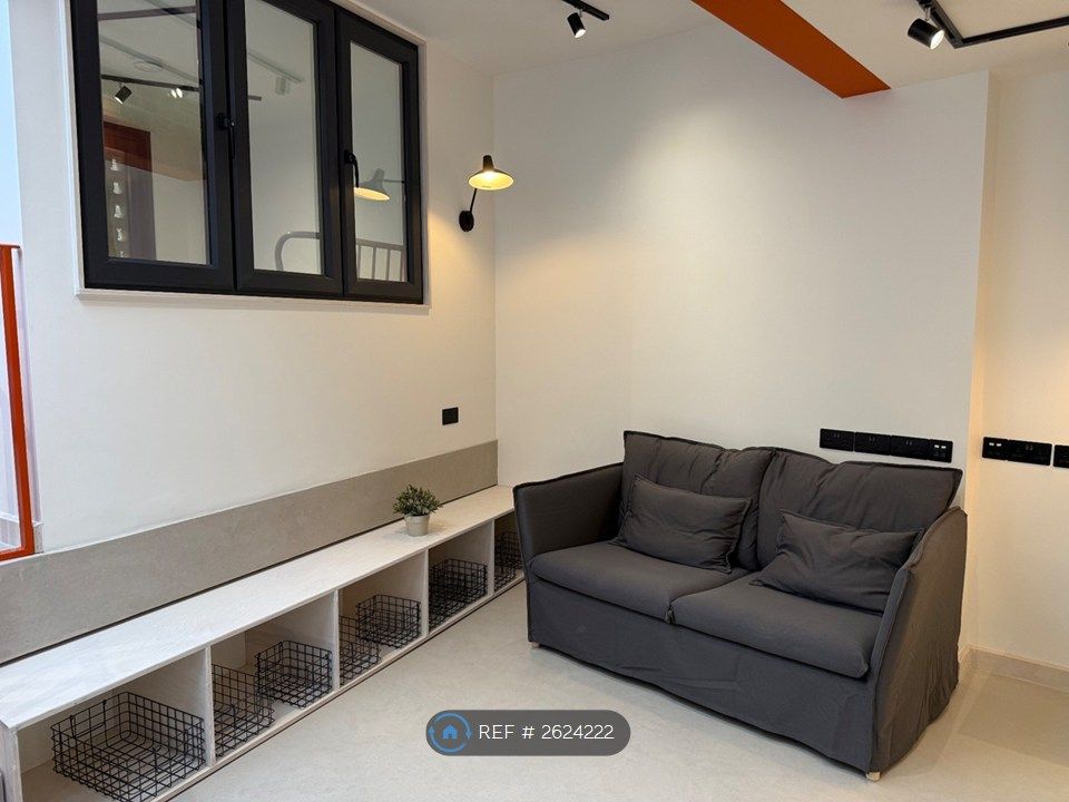 Property photo 3 of 5