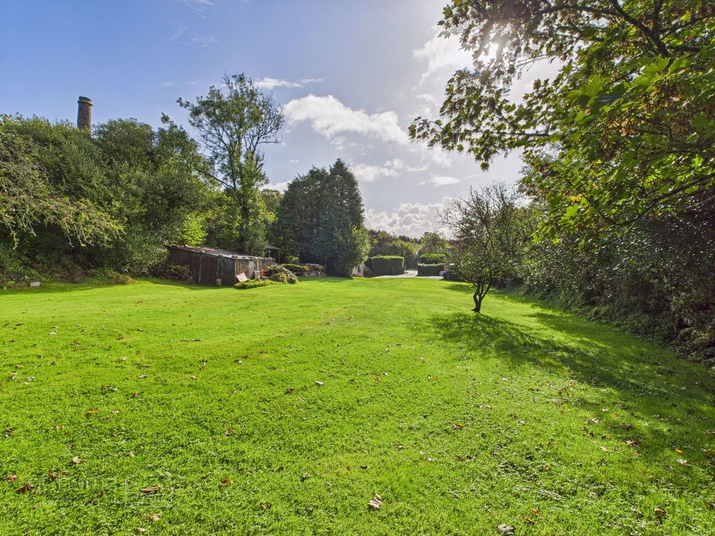 Property photo 2 of 43