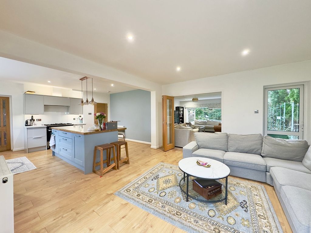 Additional image 9 of 6 bed detached house for saleGlenferness Avenue, Talbot Woods, Bournemouth BH4