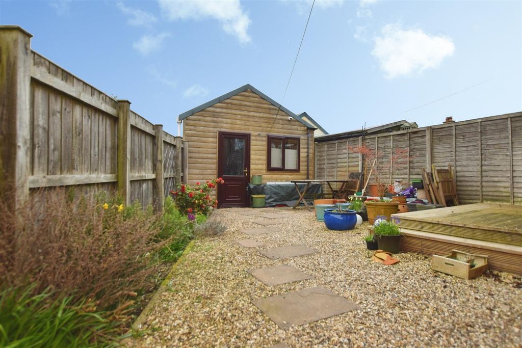 Property photo 3 of 15 9c63681d-Garden.Jpg