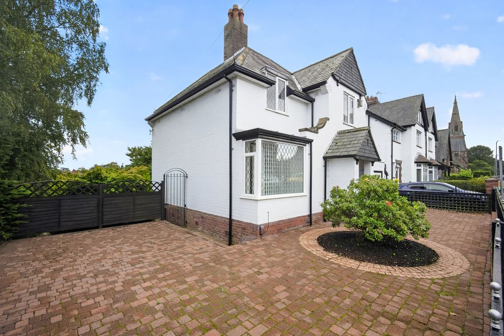 Property photo 2 of 19 External