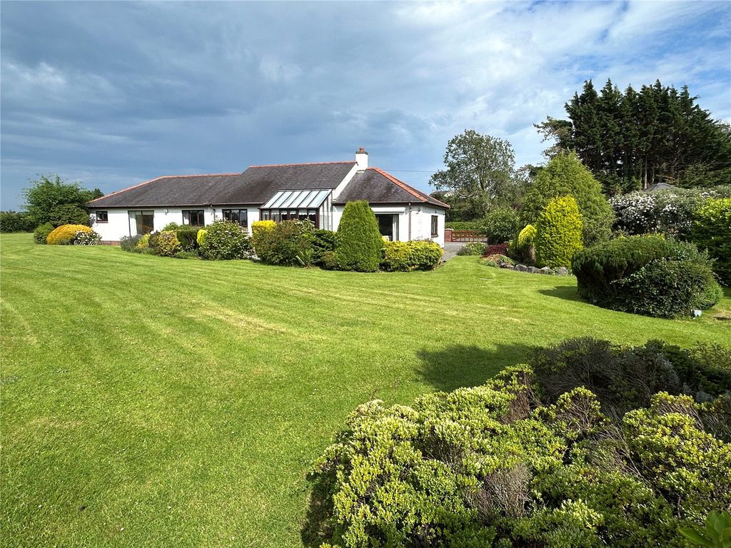 Property photo 2 of 23 Picture No. 27