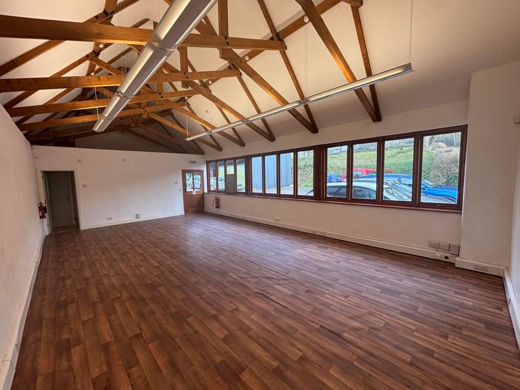 Property photo 2 of 7 Photo 3