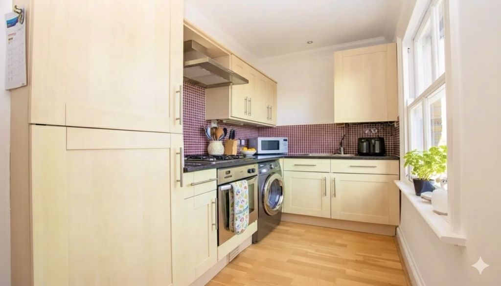 Property photo 3 of 7 Img_6902