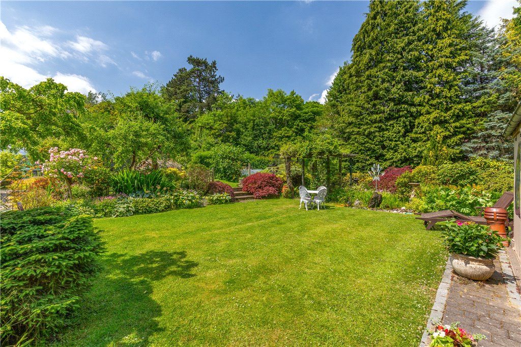 Property photo 2 of 51 Garden