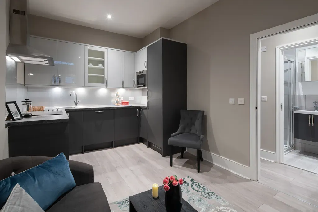 Property photo 3 of 9