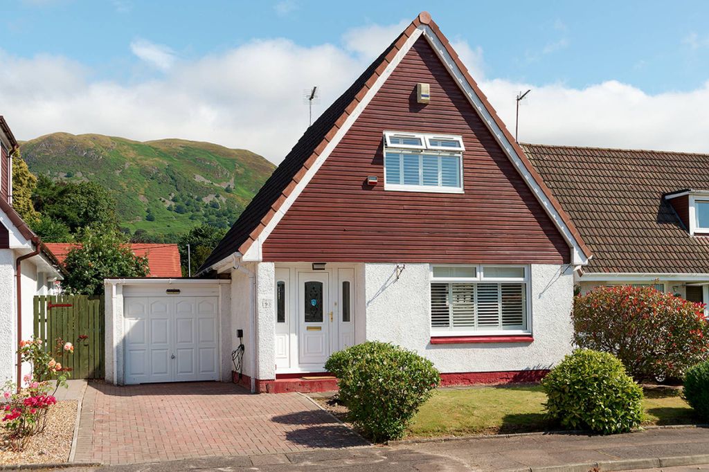 Property photo 1 of 29