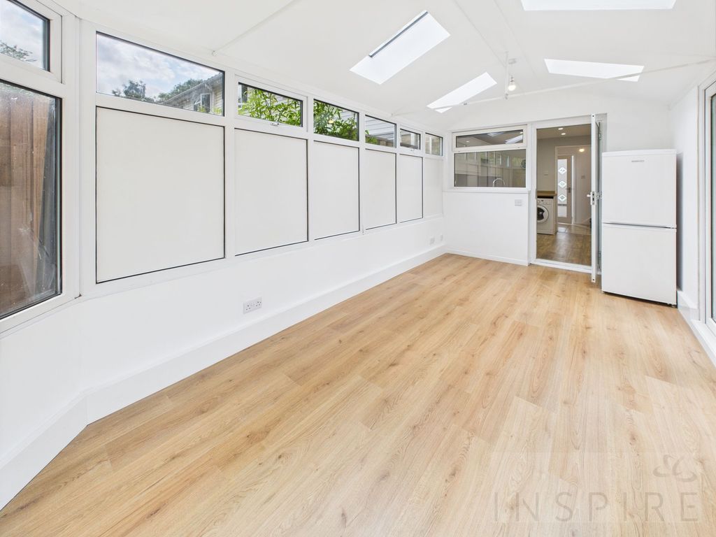 Property photo 3 of 14 Conservatory