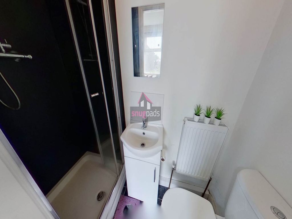 Property photo 3 of 7 R4c