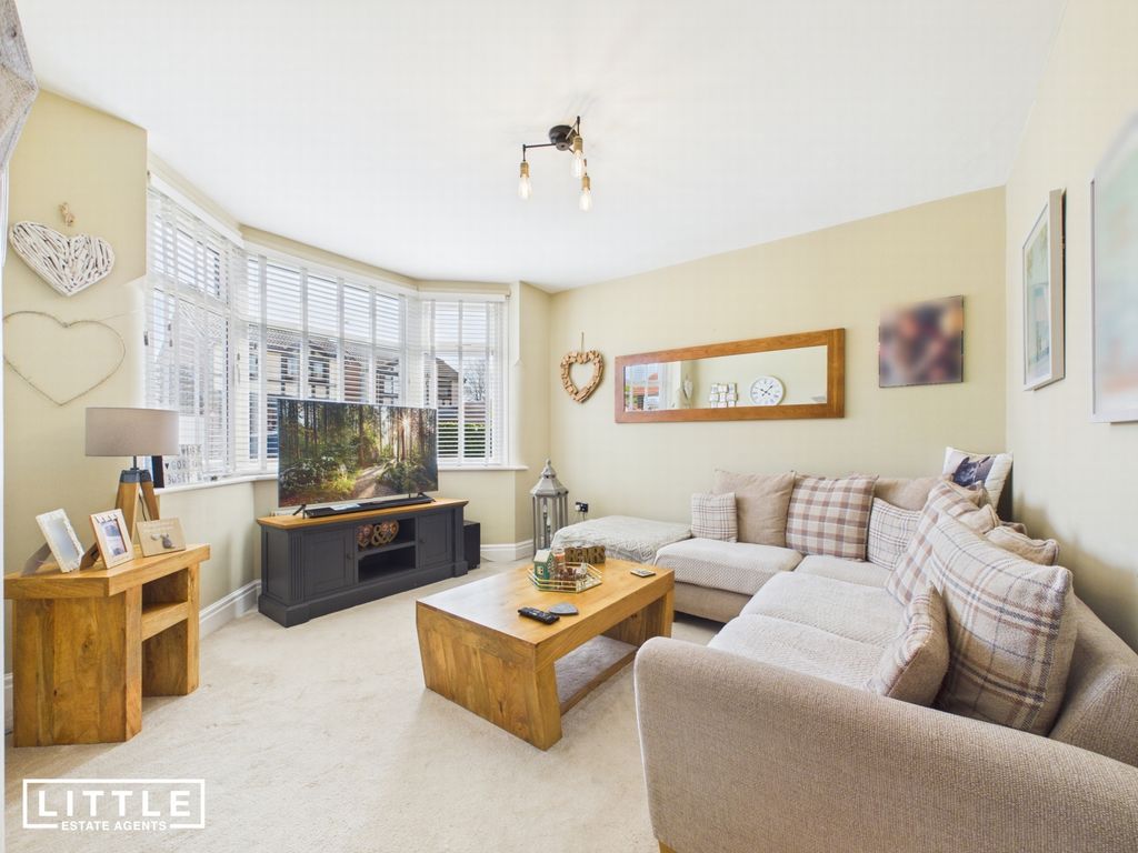 Property photo 3 of 34 Photo 3