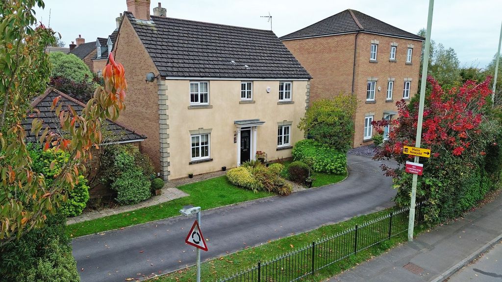 Property photo 1 of 34 Main Image