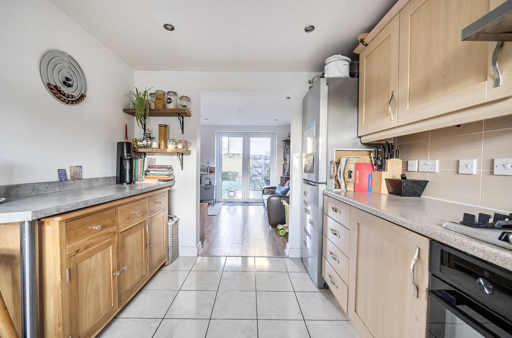 Property photo 3 of 21 1397683-18-69676d162134A.Jpg