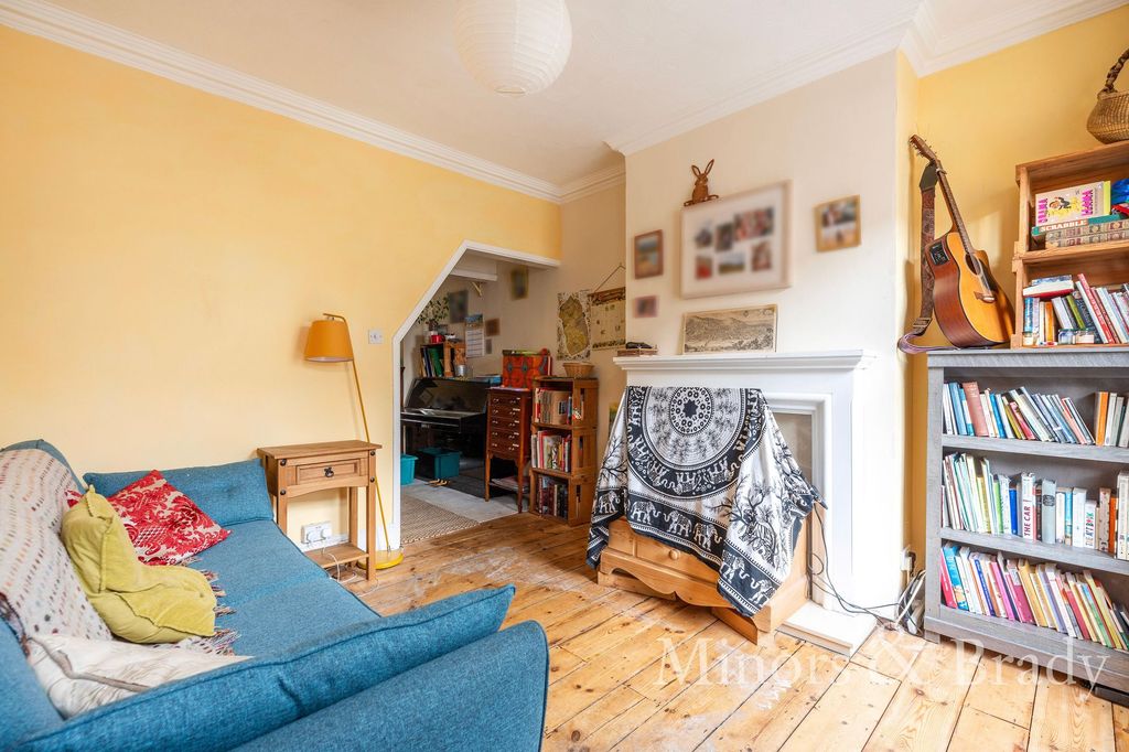 Property photo 3 of 16
