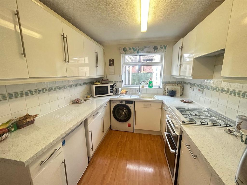 Property photo 2 of 13 Photo-2025-11-21-16-01-27[5].Jpg