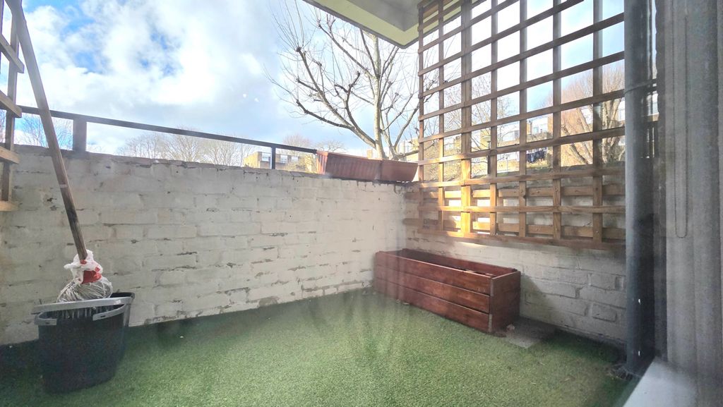 Property photo 2 of 14 Photo 4