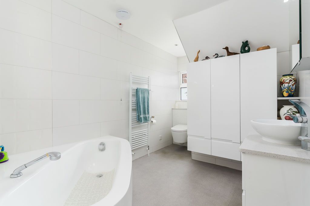 Additional image 9 of 4 bed flat for saleGlynne Tower, Bridgeman Road, Penarth CF64