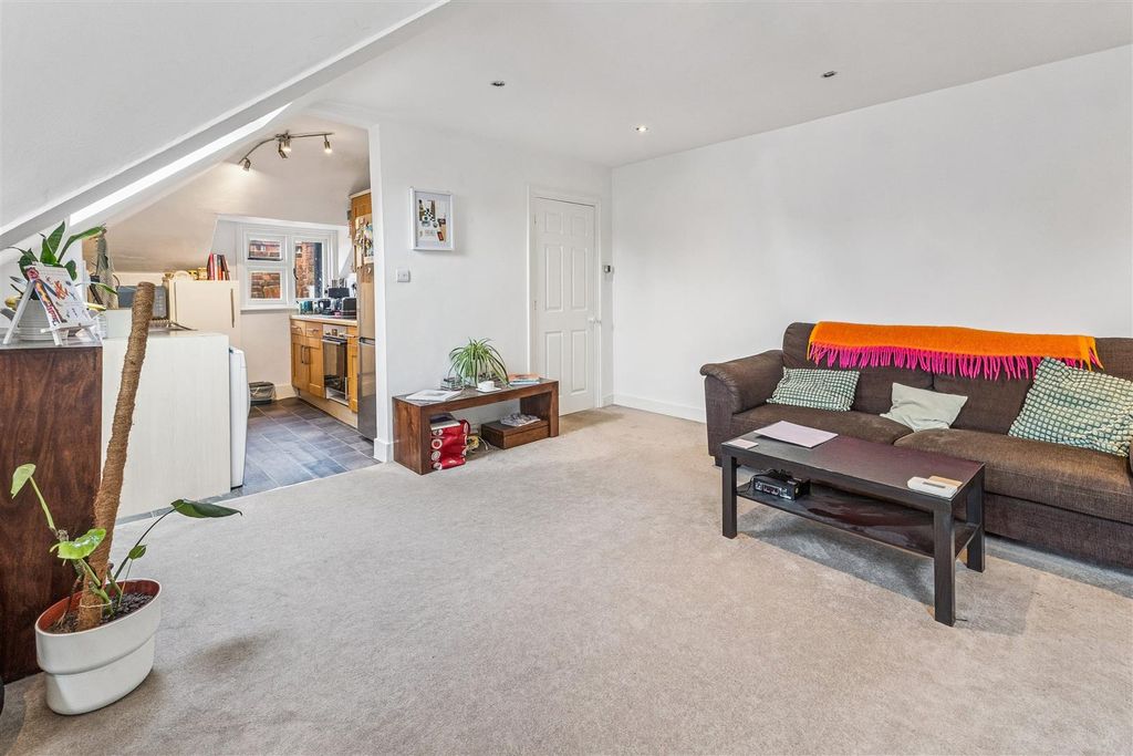 Property photo 3 of 12 For Sale - Grange Road, W4