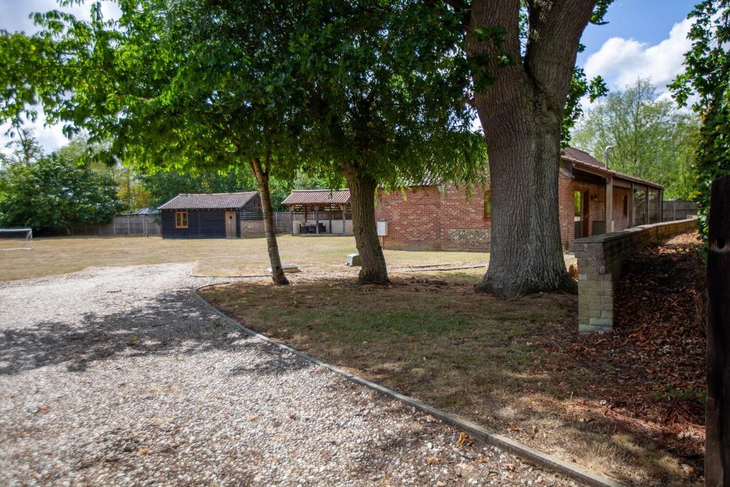 Property photo 2 of 15 Exterior