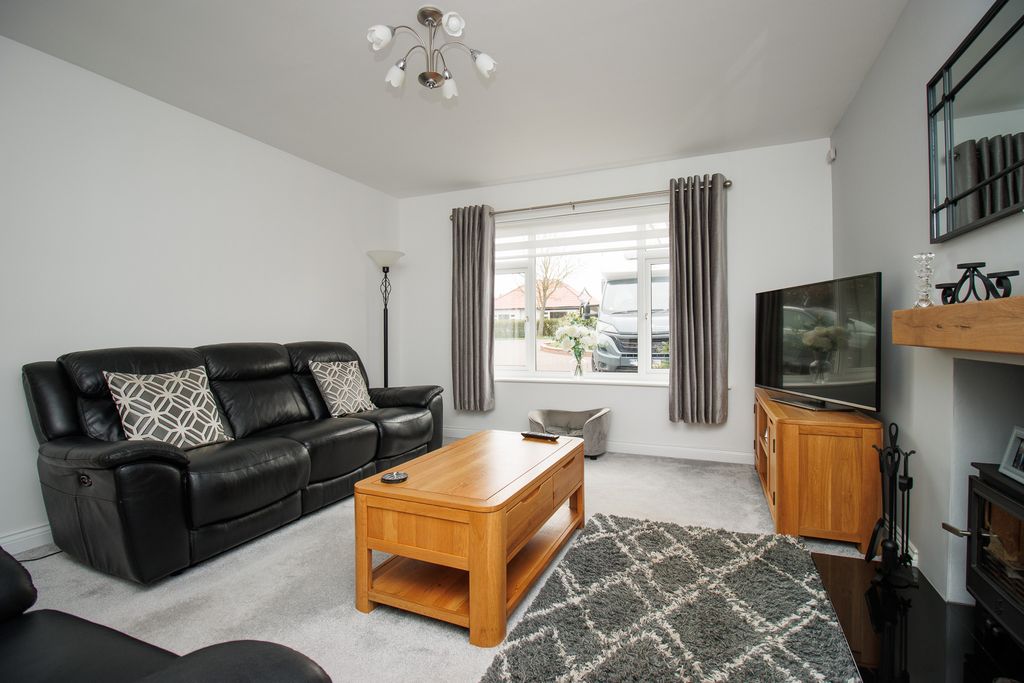 Additional image 8 of 2 bed detached bungalow for saleMuston Road, Filey YO14