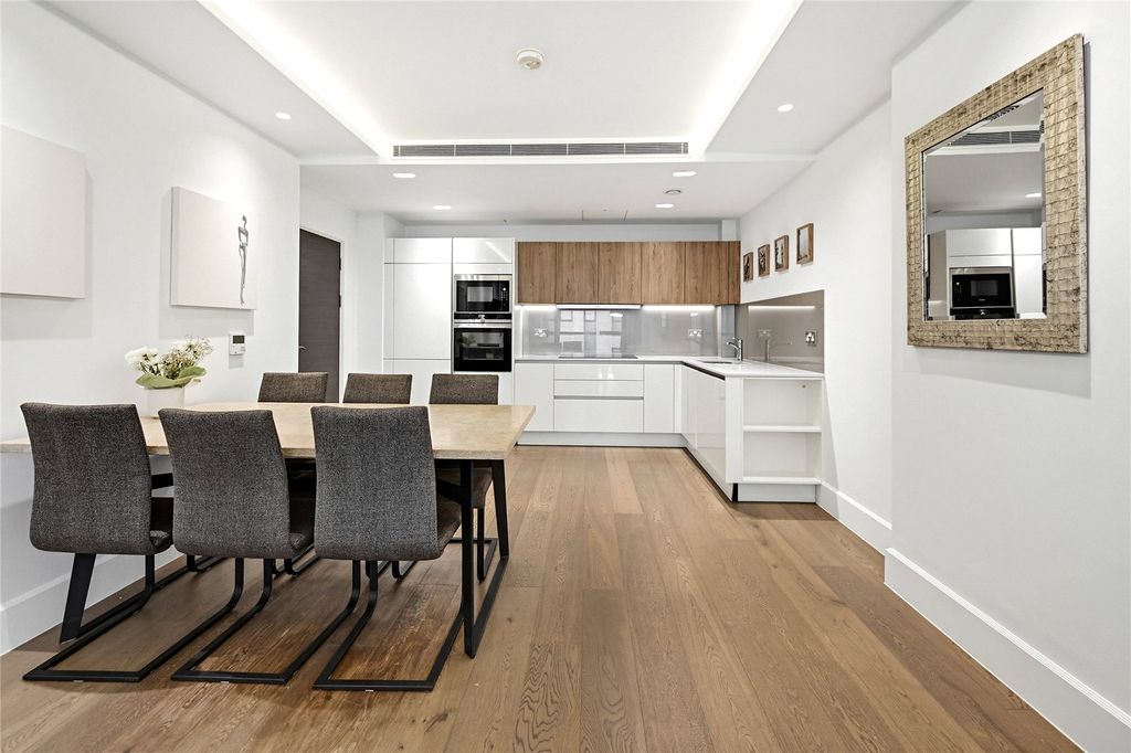 Property photo 3 of 12 Reception Room