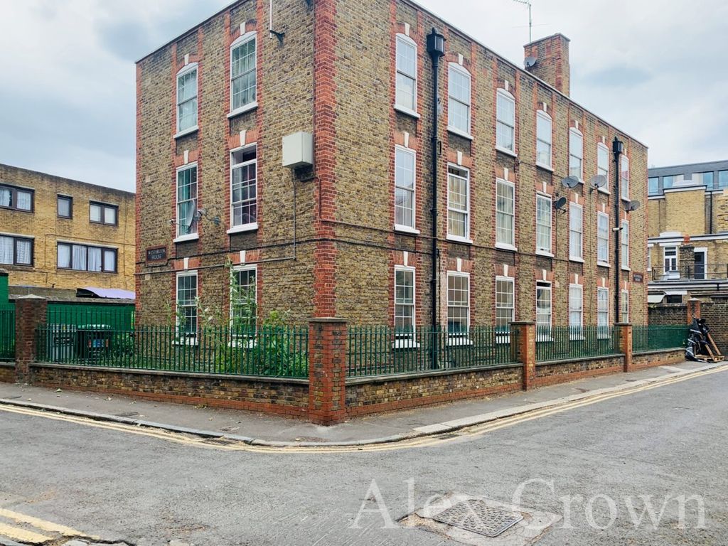 Property photo 1 of 8