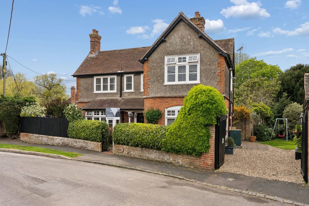 Property photo 1 of 32