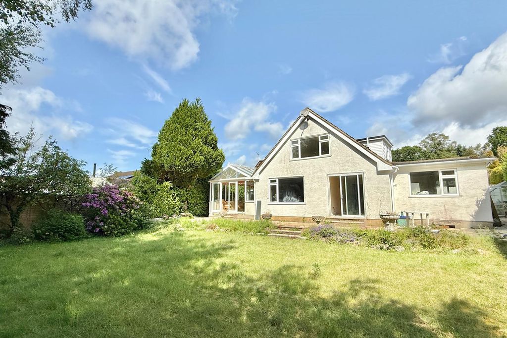 Property photo 3 of 10 Gallery