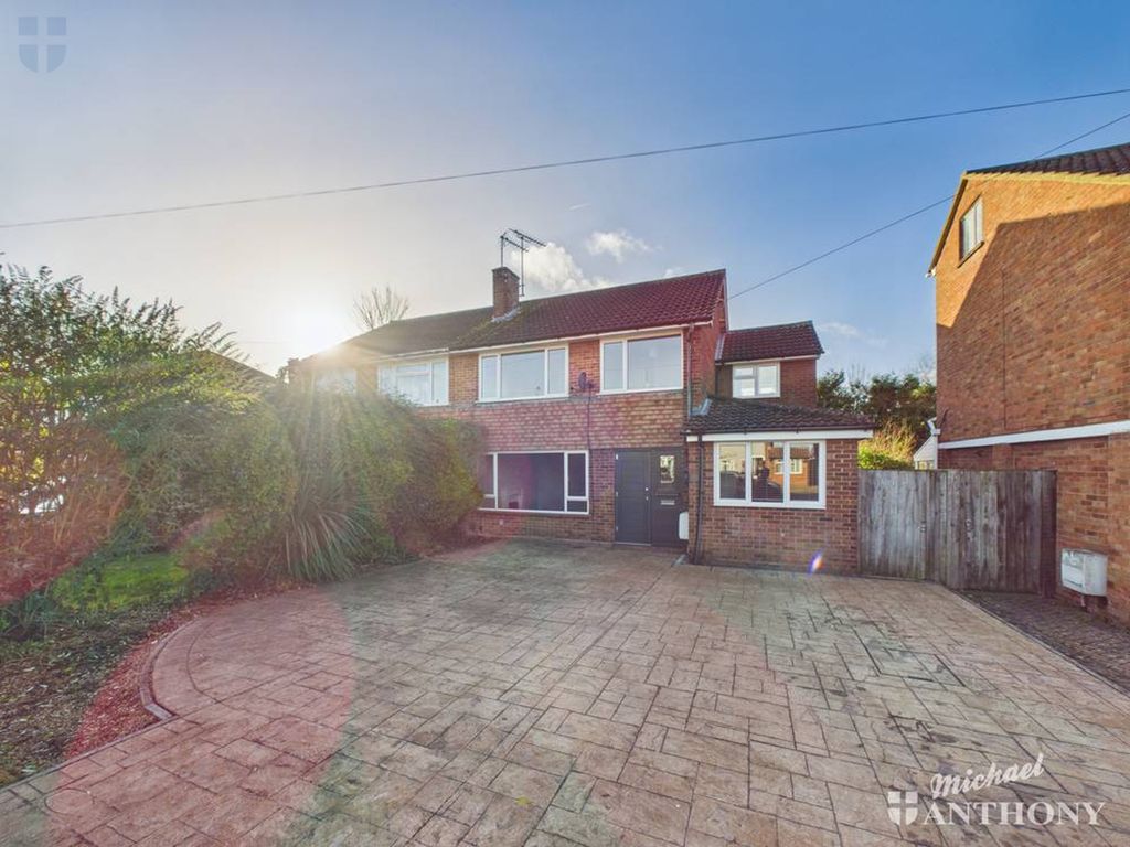 Property photo 1 of 17 Cam03218G0-Pr0848-Still019-Thumbnail-H750-70