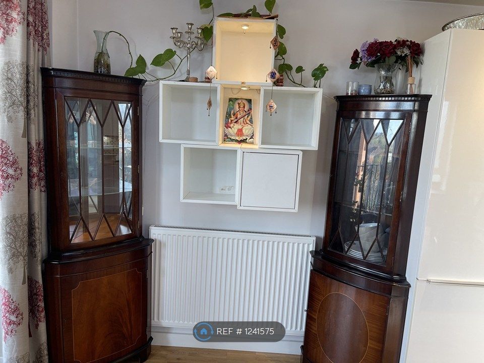 Property photo 3 of 24