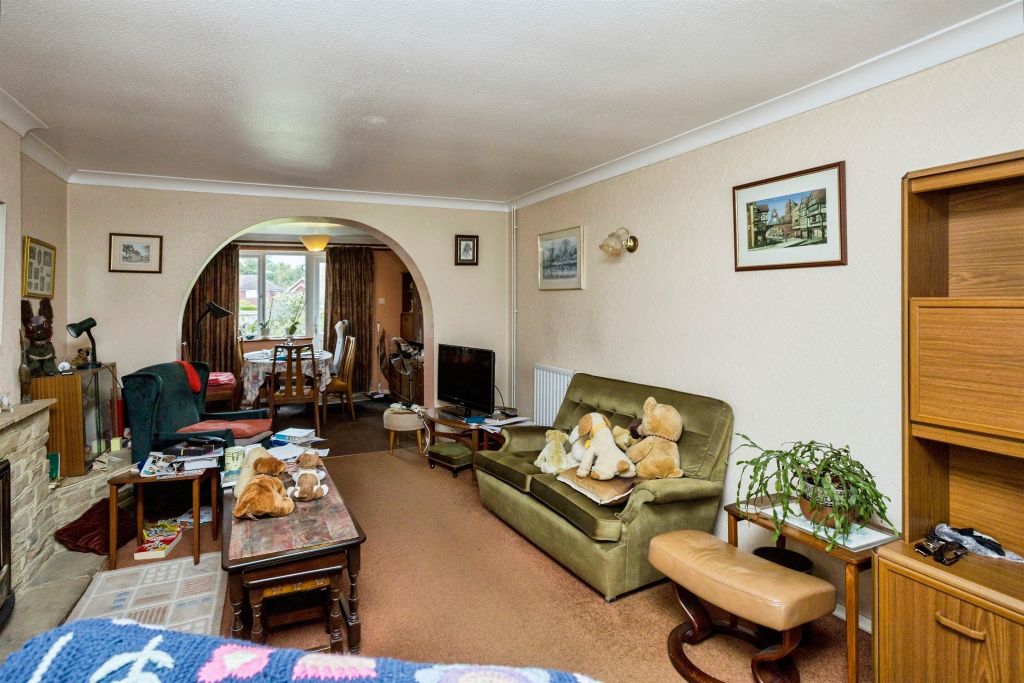 Property photo 3 of 17