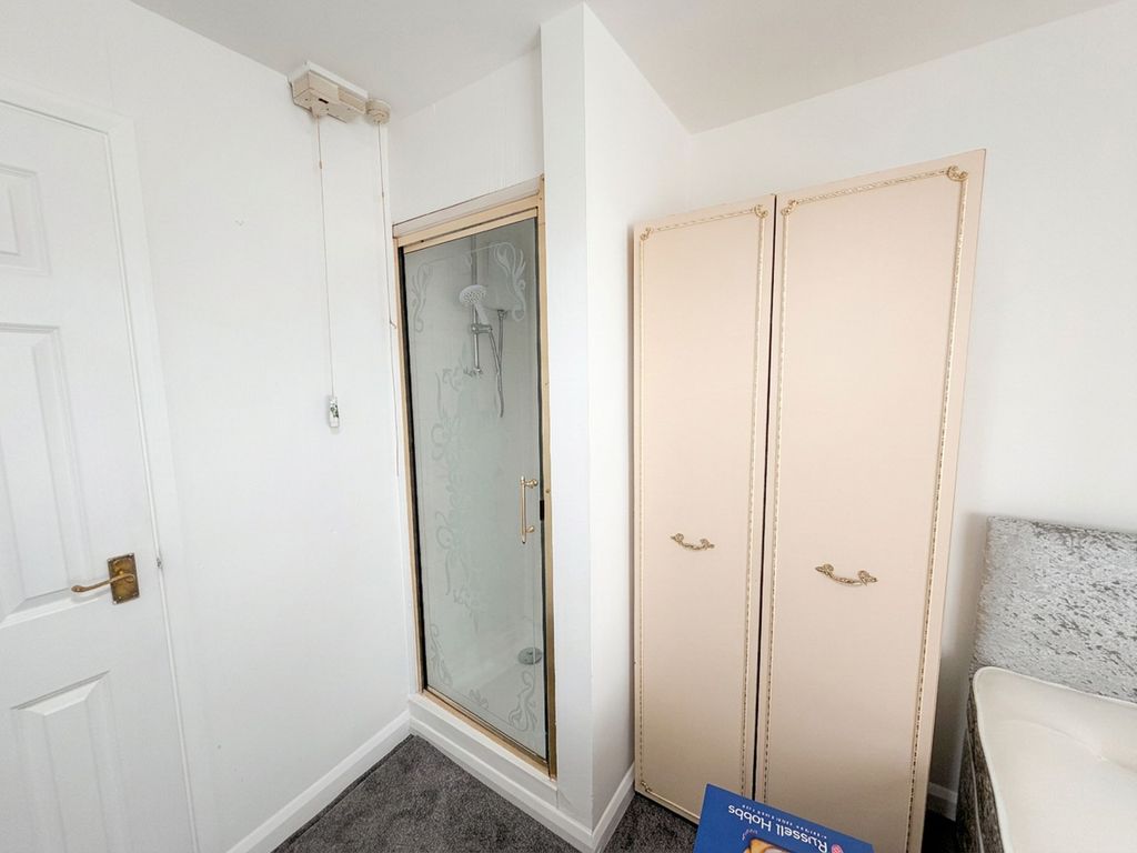 Property photo 3 of 4