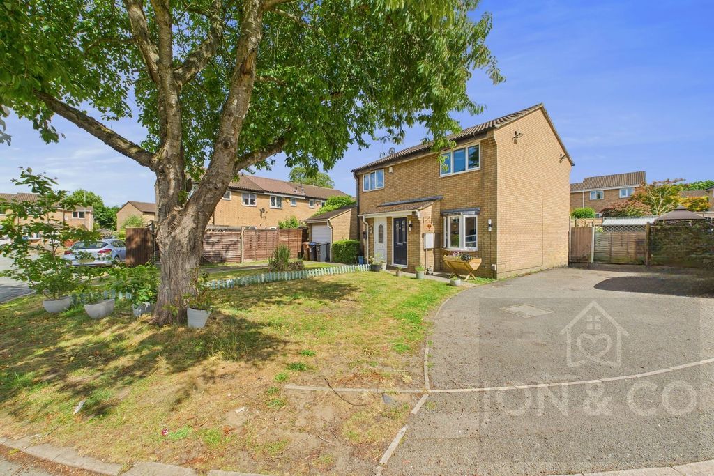 Property photo 3 of 11