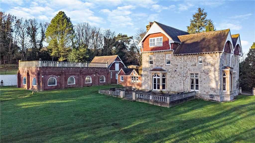 Property photo 1 of 36 External