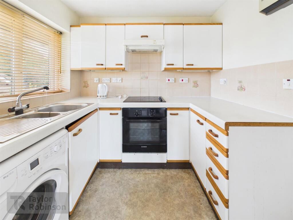 Property photo 2 of 5