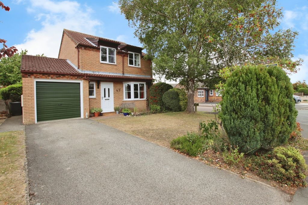 Property photo 1 of 32 4471231