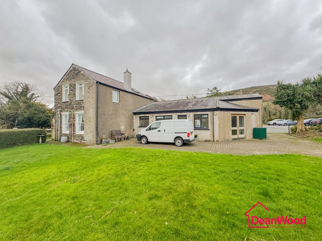 Property photo 3 of 30 No-182.Jpg