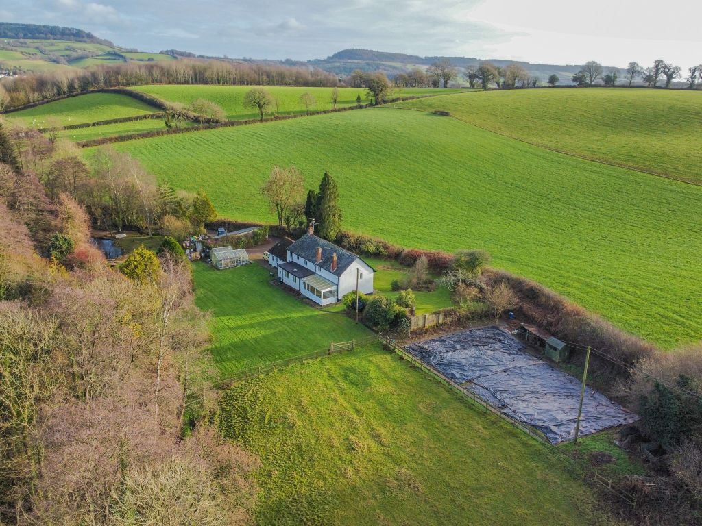 Property photo 3 of 42