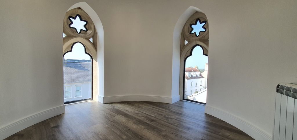 Property photo 3 of 4 Photo 2