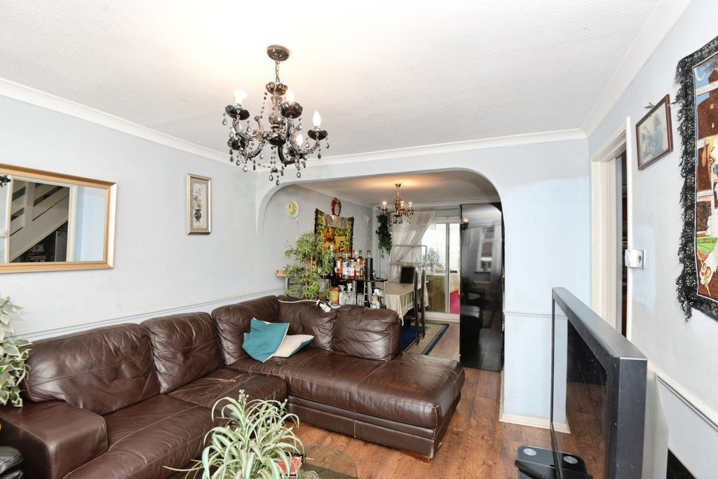Property photo 2 of 17 Pbox-Img.Jpg