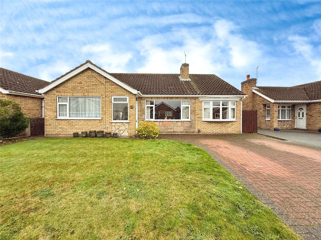 Property photo 1 of 17 Gardens